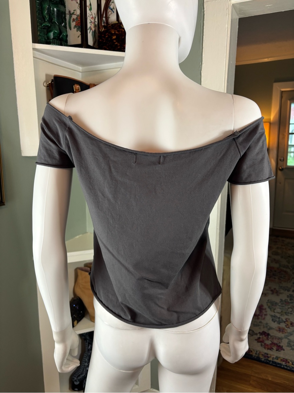 Edikted 76 Collegiate Off Shoulder Cut Off Shirt Tee Grey M/L - Picture 8 of 10